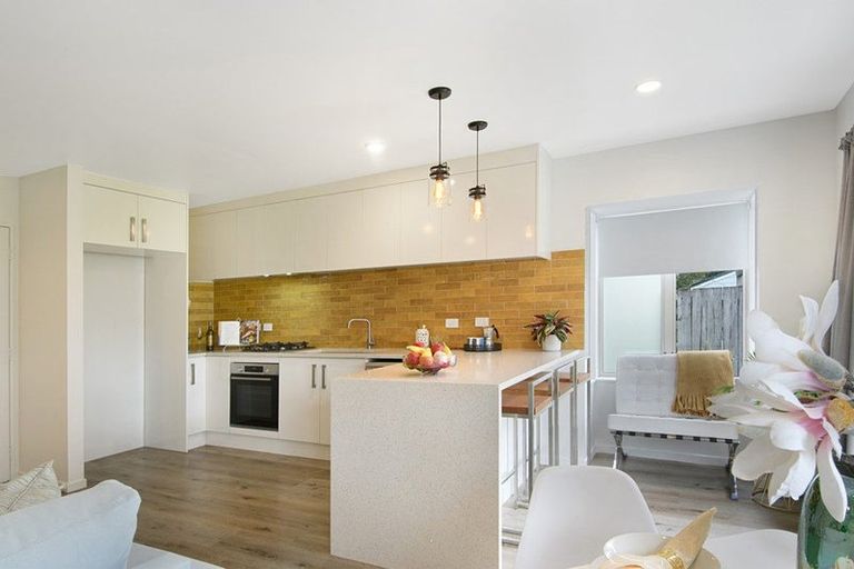 Photo of property in 8 Blumhardt Place, Avondale, Auckland, 1026