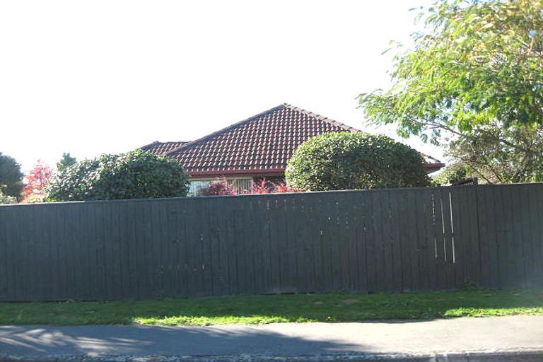 Photo of property in 62 Garreg Road, Bryndwr, Christchurch, 8052