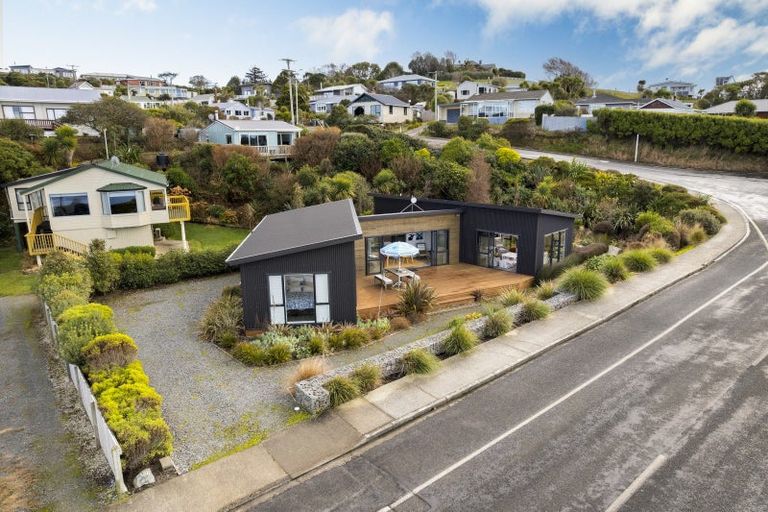 Photo of property in 46 Esplanade, Kaka Point, 9271