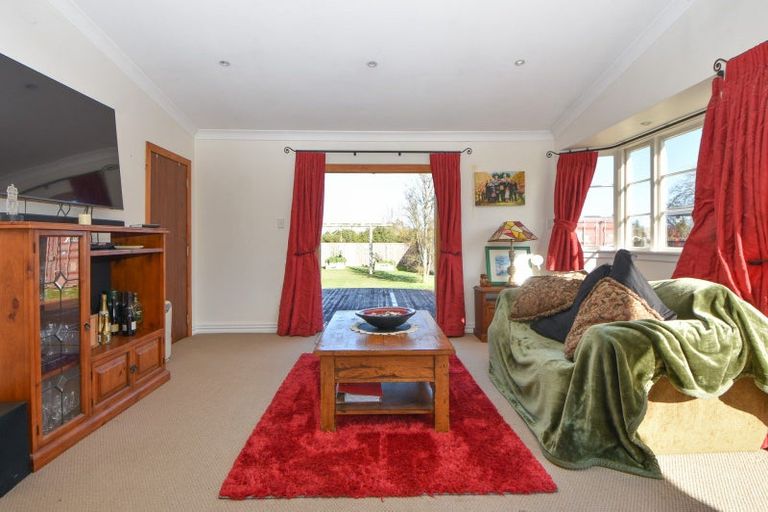 Photo of property in 24 Hilton Road, Carterton, 5713