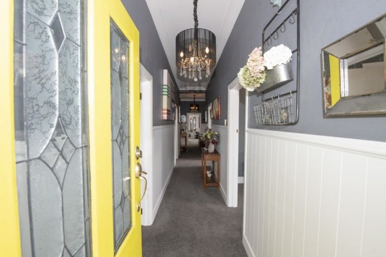 Photo of property in 48 Belt Road, Moturoa, New Plymouth, 4310