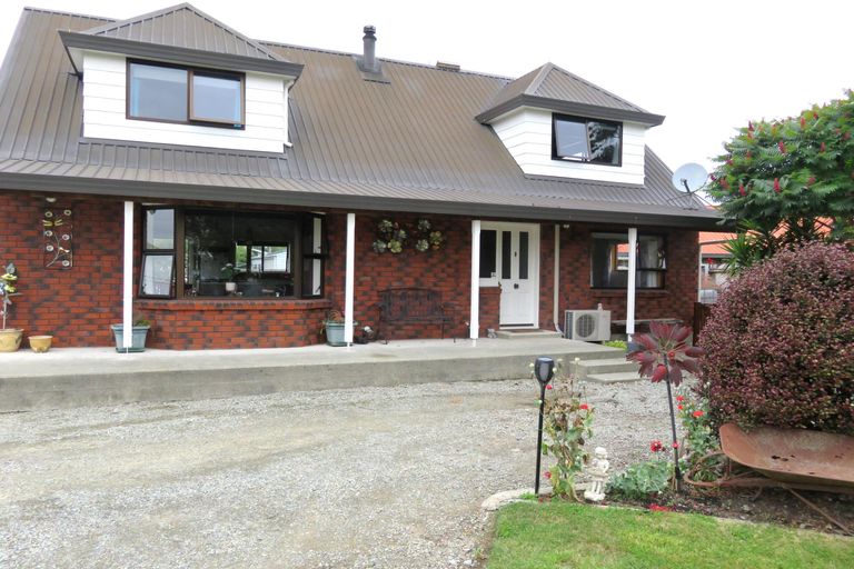 Photo of property in 62 Hornbrook Street North, Temuka, 7920