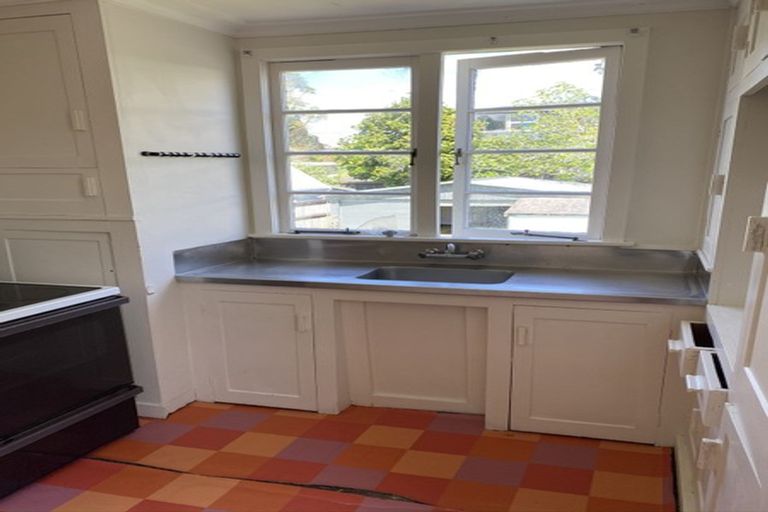 Photo of property in 19 Duders Avenue, Devonport, Auckland, 0624