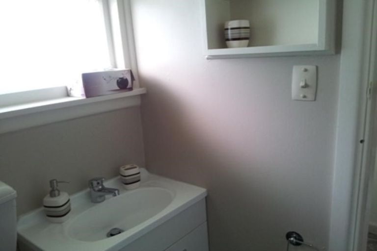 Photo of property in 2/376 Armagh Street, Linwood, Christchurch, 8011