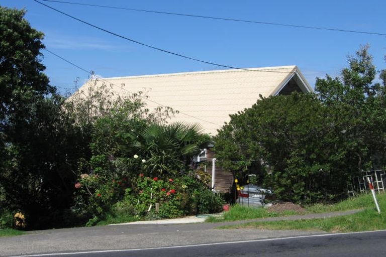 Photo of property in 2/332 Glenvar Road, Torbay, Auckland, 0630