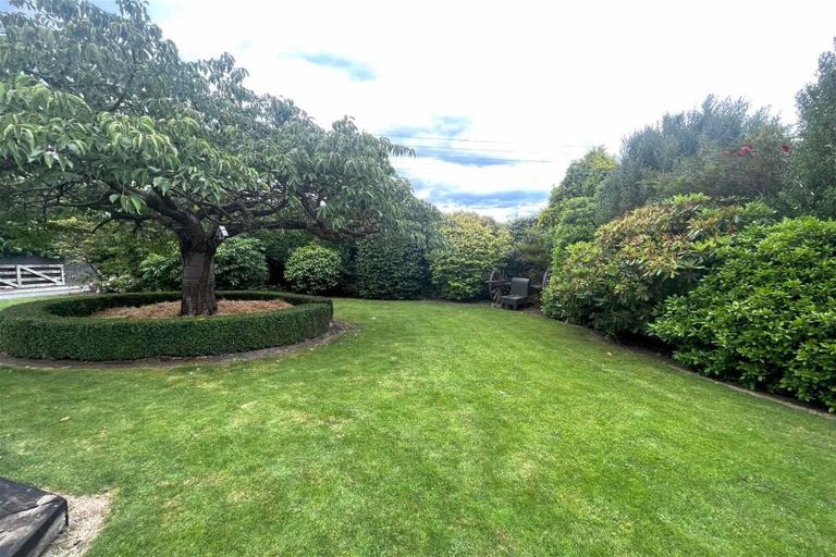 Photo of property in 165 Dunns Road, Otatara, Invercargill, 9879