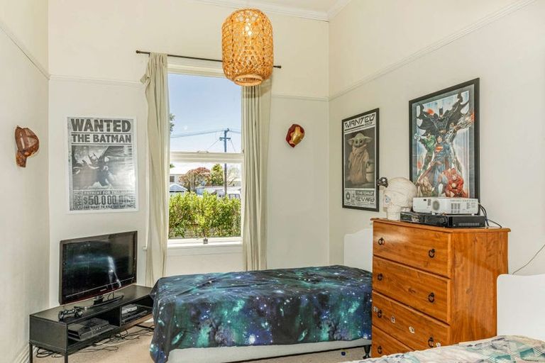 Photo of property in 9 Queen Street, Westport, 7825