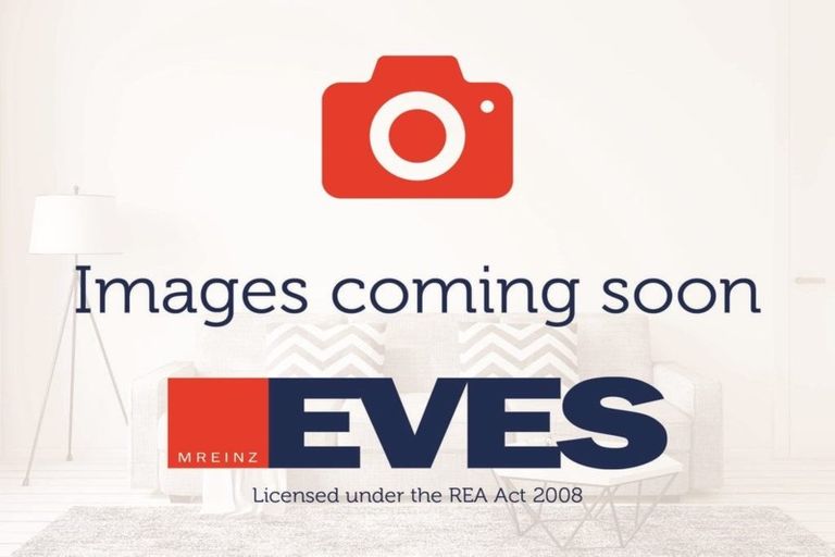 Photo of property in 26 Waitemata Drive, One Tree Point, 0118