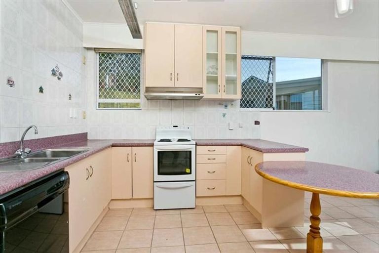 Photo of property in 4 Bank Street, Hillcrest, Auckland, 0627