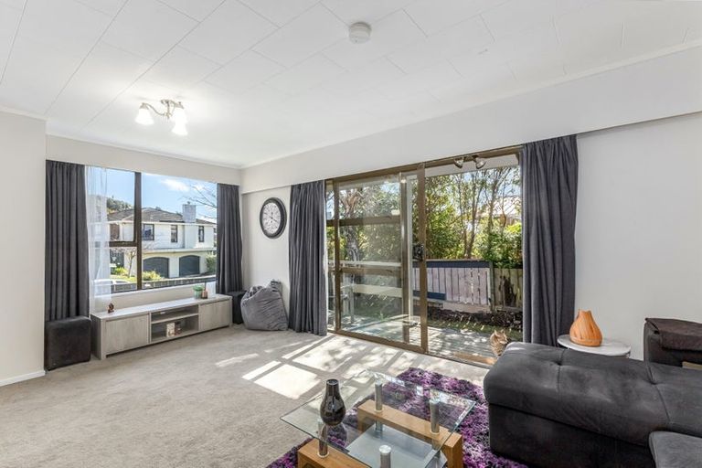 Photo of property in 7a Parkinson Close, Whitby, Porirua, 5024