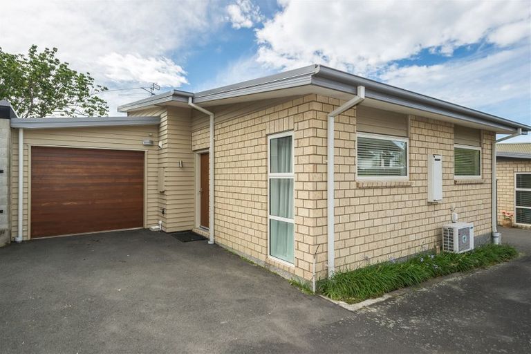 Photo of property in 4/43 Main Road, Redcliffs, Christchurch, 8081