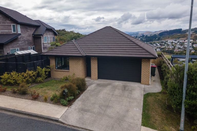 Photo of property in 36 Turriff Crescent, Kenepuru, Porirua, 5022