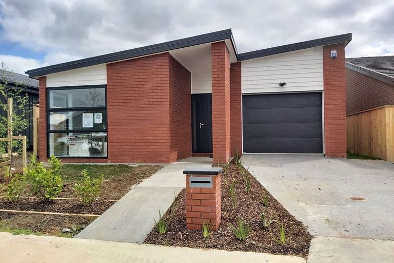 Photo of property in 5 Roslyn Farm Street, Ramarama, 2579