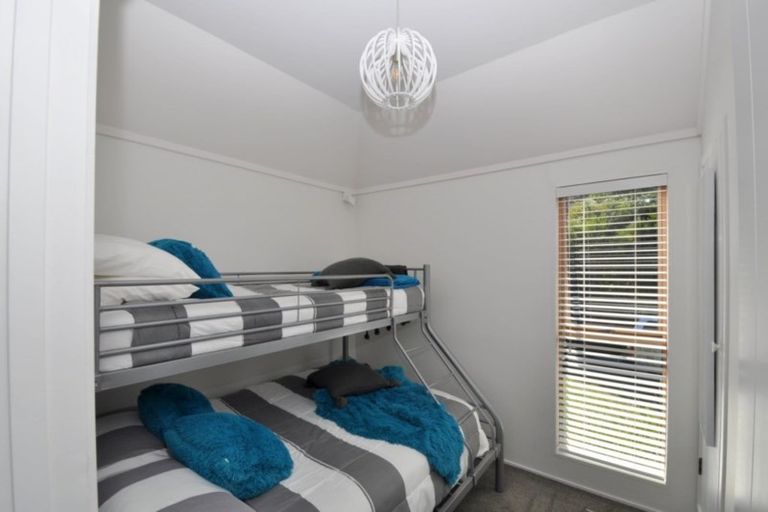 Photo of property in 15 Winderton Way, Pauanui, Hikuai, 3579