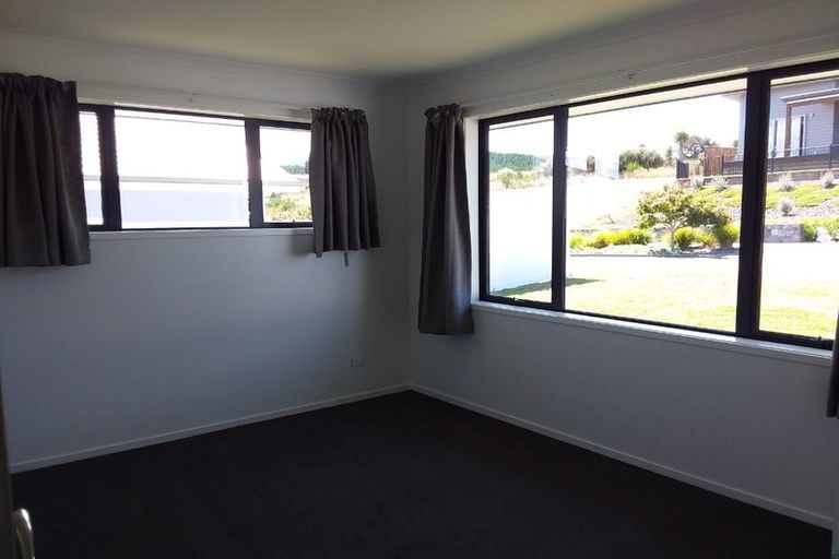 Photo of property in 293 Tauhara Ridge Drive, Richmond Heights, Taupo, 3330