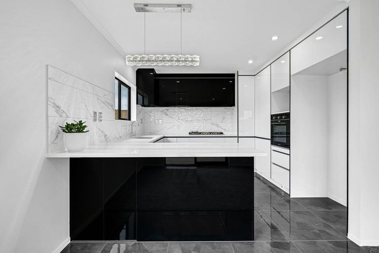Photo of property in 16 Henwood Road, Mangere East, Auckland, 2024