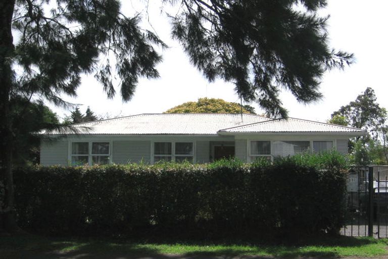 Photo of property in 33 Pinedale Place, Henderson, Auckland, 0610