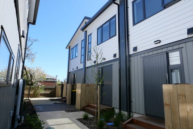 Photo of property in 4/7 Bertram Grove, Naenae, Lower Hutt, 5011