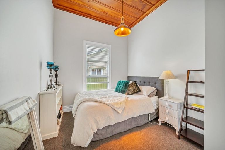 Photo of property in 32 Collins Street, Hawera, 4610