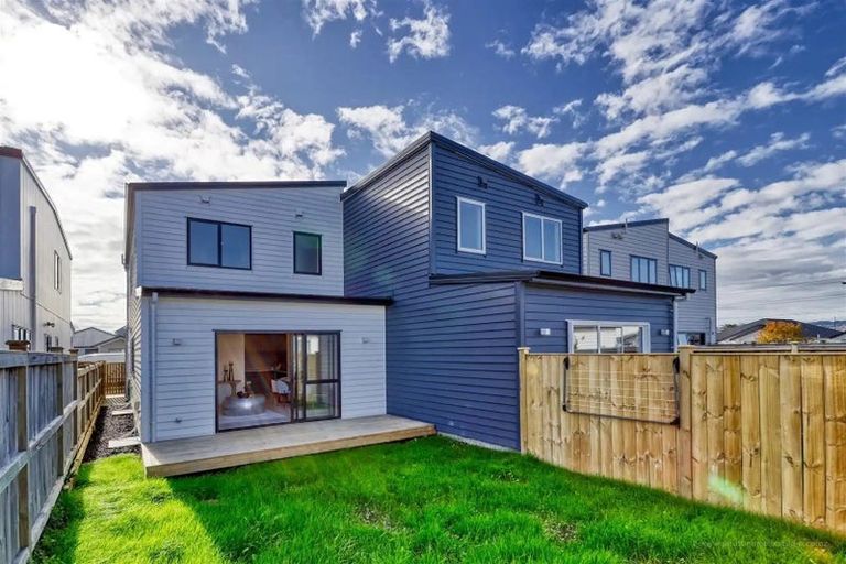 Photo of property in 17a Waka Ama Road, Karaka, Papakura, 2113