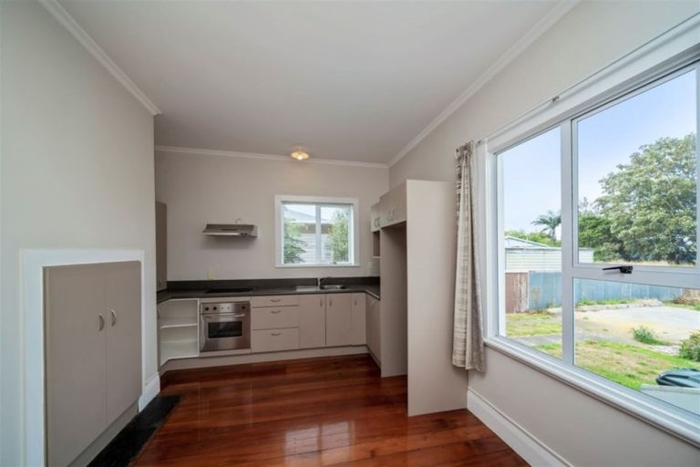 Photo of property in 227 Glover Road, Hawera, 4610