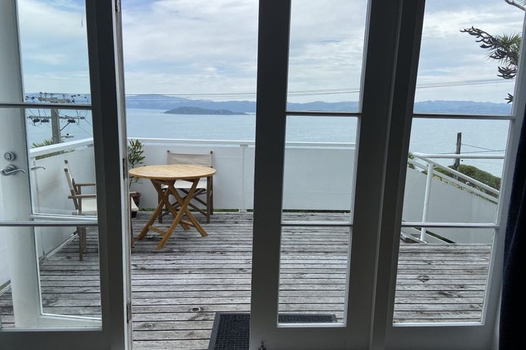 Photo of property in 58 Ferry Road, Days Bay, Lower Hutt, 5013