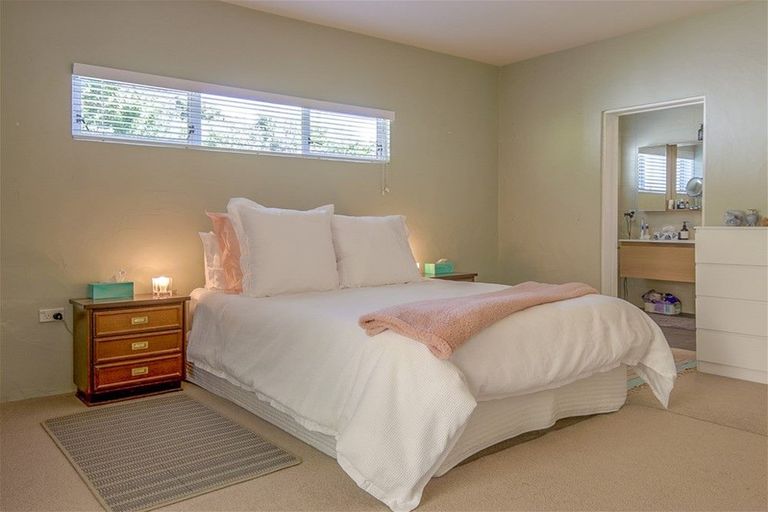 Photo of property in 67 Pa Road, Kerikeri, 0230