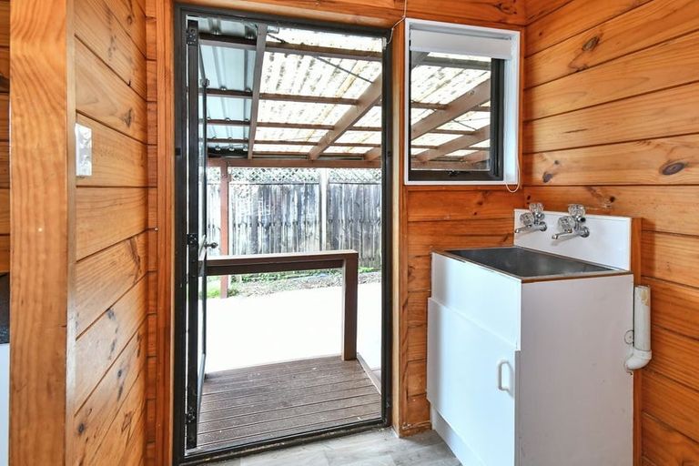 Photo of property in 13a Riserra Drive, Ranui, Auckland, 0612