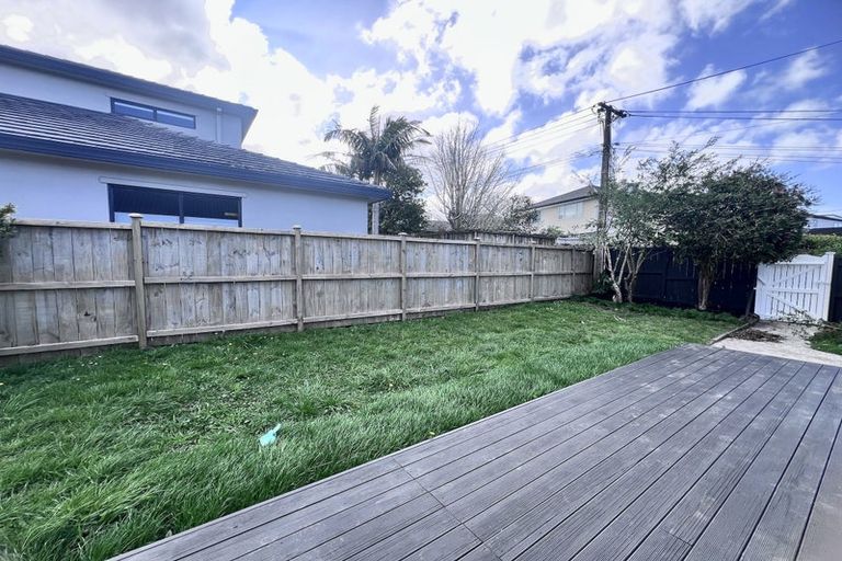 Photo of property in 8 Onepoto Road, Hauraki, Auckland, 0622