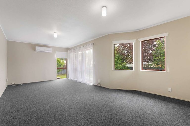 Photo of property in 95a Pohutukawa Drive, Owhata, Rotorua, 3010
