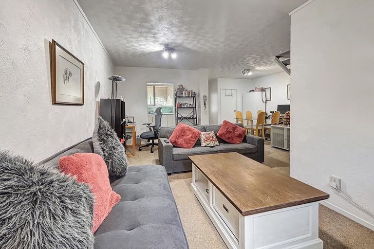 Photo of property in 7/3 Glen Road, Browns Bay, Auckland, 0630