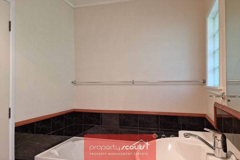 Photo of property in 23 Clawton Street, Westown, New Plymouth, 4310