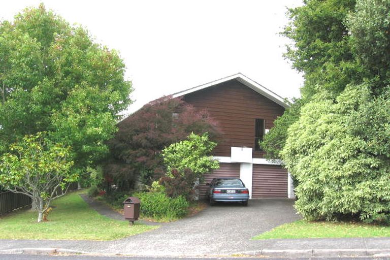 Photo of property in 29 Catalina Crescent, Forrest Hill, Auckland, 0620