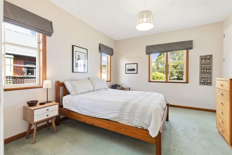 Photo of property in 14 Wayside, Miramar, Wellington, 6022