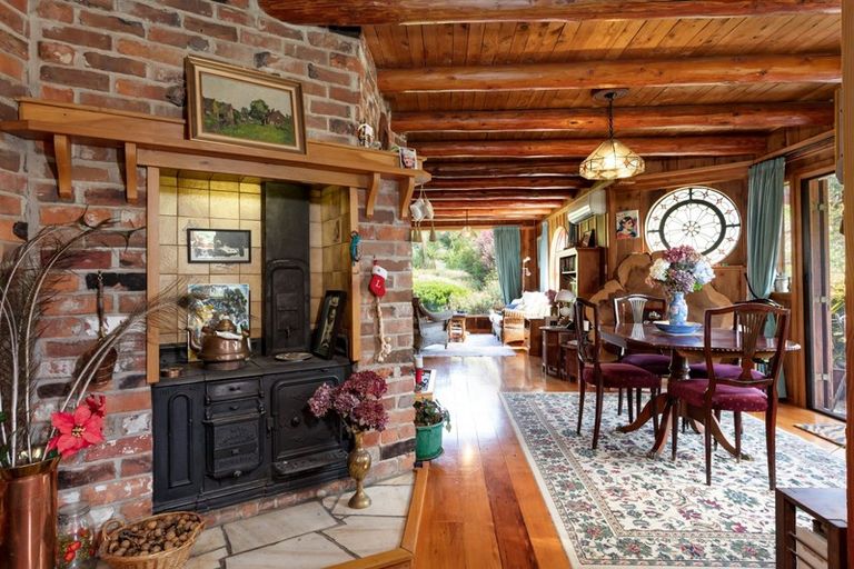 Photo of property in 50 Council Hill Road, Little River, 7591