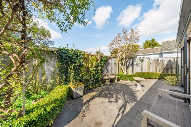 Photo of property in 51 Fraser Crescent, Elderslea, Upper Hutt, 5018