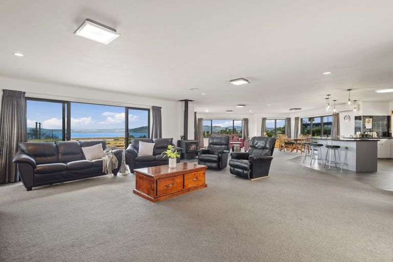 Photo of property in 4 Atkins Lane, Hamurana, Rotorua, 3097