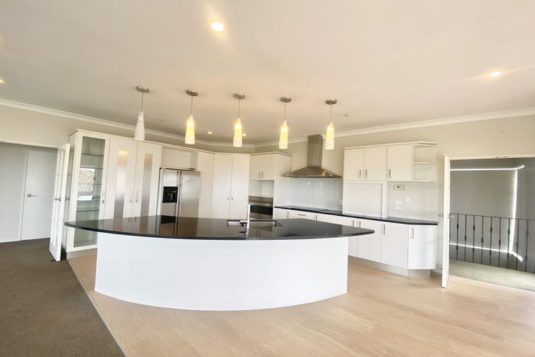 Photo of property in 17 Quedley Court, Eastern Beach, Auckland, 2012