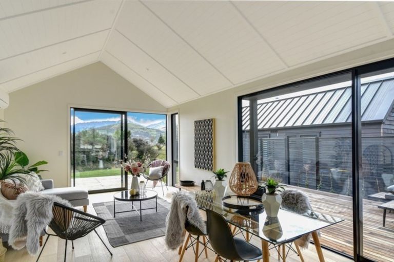 Photo of property in 13 Mckenzies Shute, Jacks Point, Queenstown, 9371