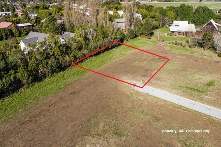 Photo of property in 17 Te Awahohonu Lane, Otaki, 5512