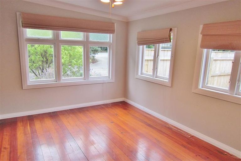 Photo of property in 84 Amohia Street, Paraparaumu, 5032