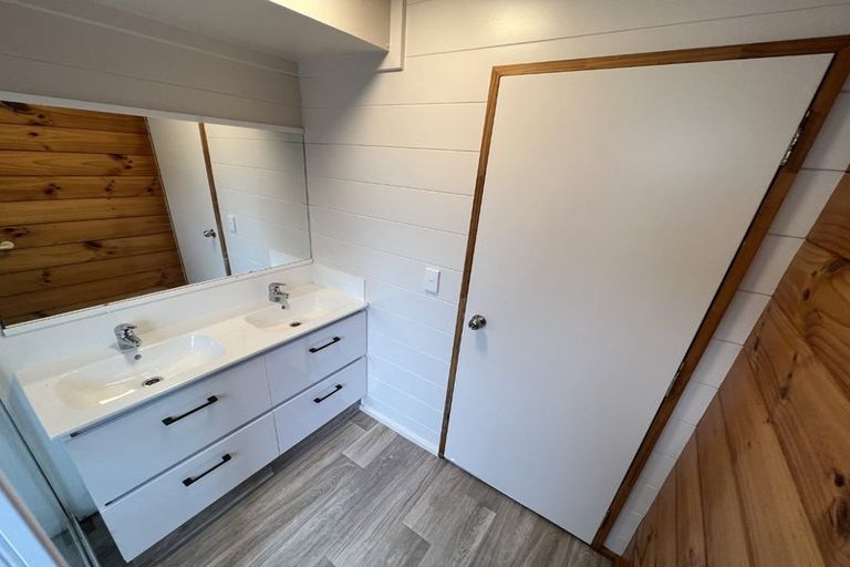 Photo of property in Te Awhina Apartments, 19/22 Sussex Street, Mount Cook, Wellington, 6021