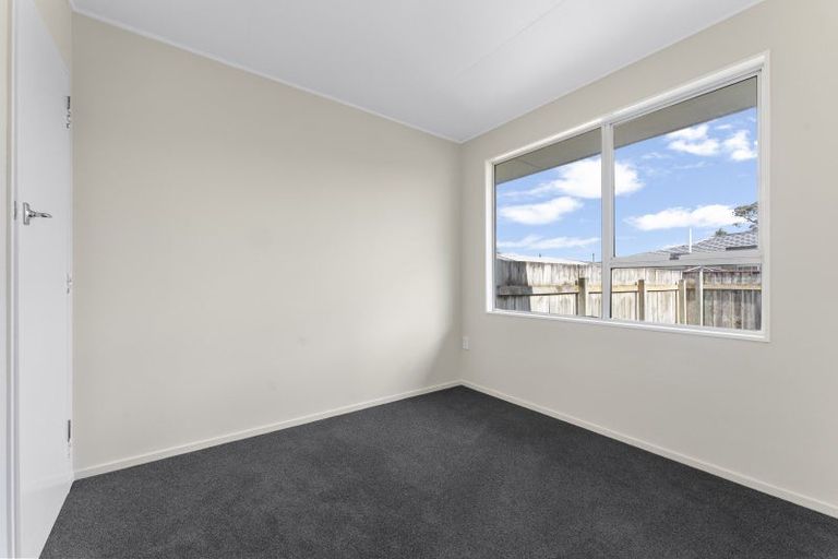 Photo of property in 1 Haast Place, Awapuni, Palmerston North, 4412