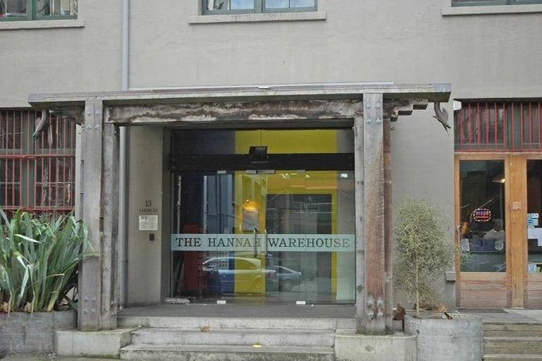 Photo of property in Hannahs Warehouse Apartments, 21/13 Leeds Street, Te Aro, Wellington, 6011
