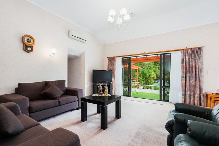 Photo of property in 15 Augusta Place, Te Kamo, Whangarei, 0112