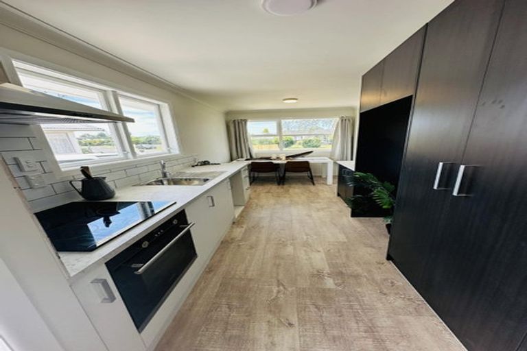 Photo of property in 8 Susan Place, Deanwell, Hamilton, 3206