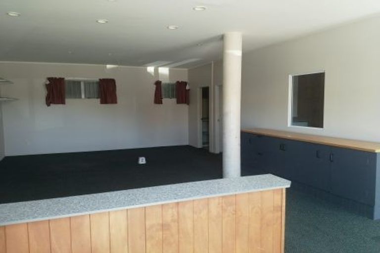 Photo of property in 6 Kenepuru Drive, Kenepuru, Porirua, 5022