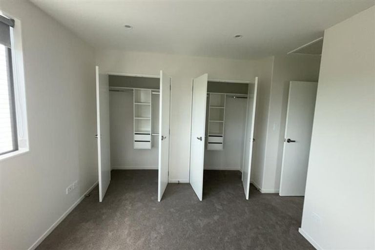 Photo of property in 106c Fisher Parade, Sunnyhills, Auckland, 2010