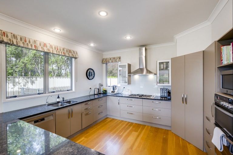 Photo of property in 154b Avondale Road, Greenmeadows, Napier, 4112