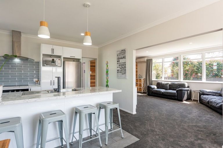 Photo of property in 3 Martin Street, Waikanae, 5036